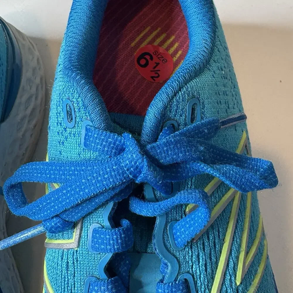 New Balance Womens Blue Fresh Foam 880v10 Running Shoes Size 5.5 Fitness Comfort